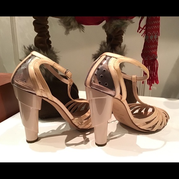 CHANEL Blush Pink Spiral Architectural Pumps - Picture 7 of 8